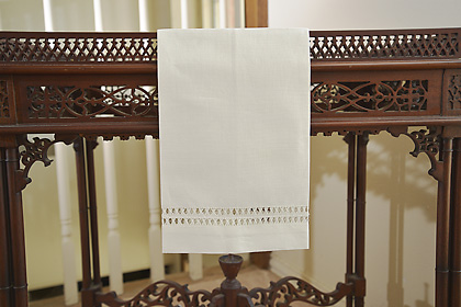 Double Twisted Hemstitch Guest Towel. Coconut Cream Color 14x22"